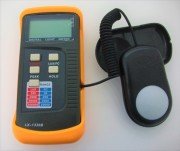 LX-1330B Işık Ölçer Lüksmetre